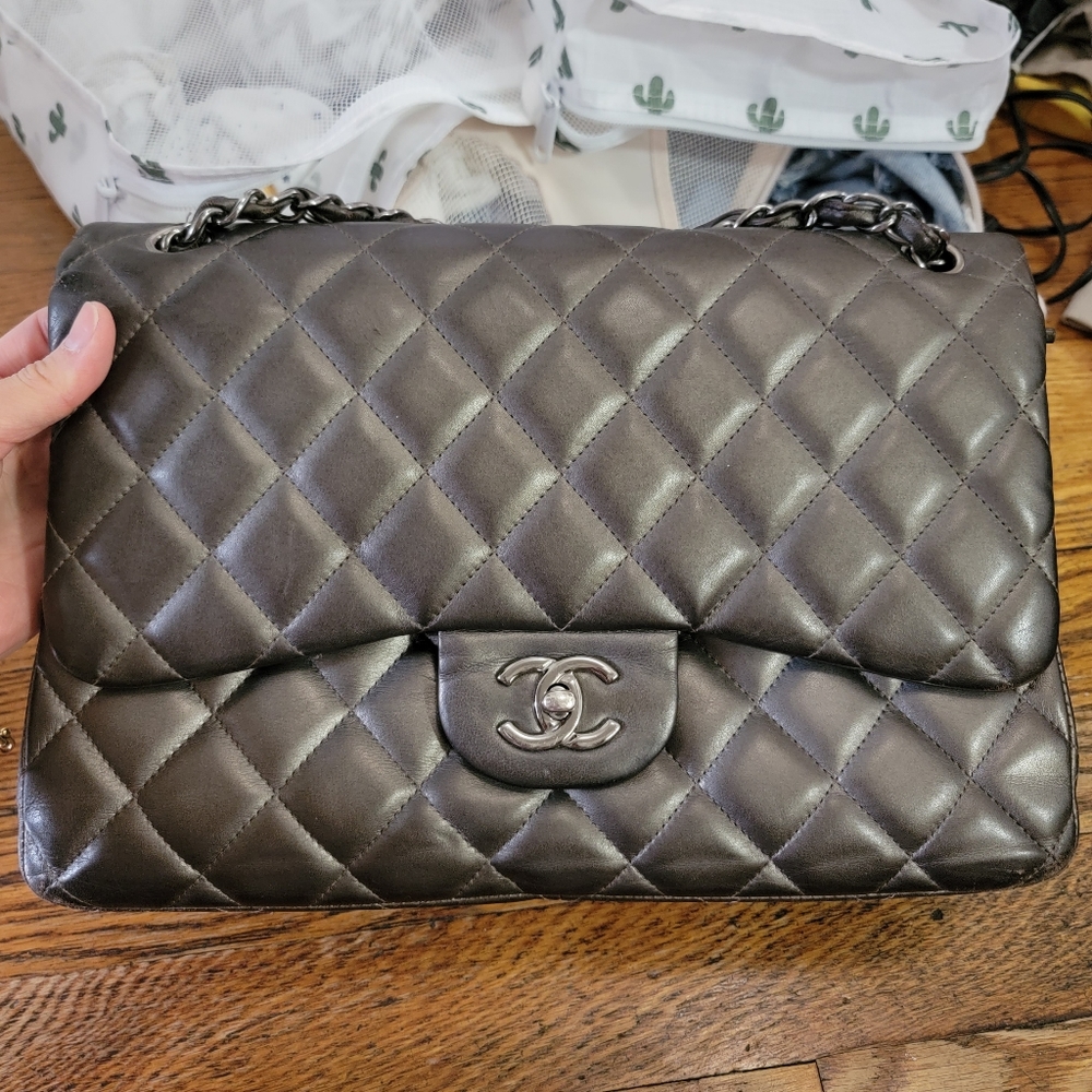 Chanel jumbo lambskin double flap - dark silver